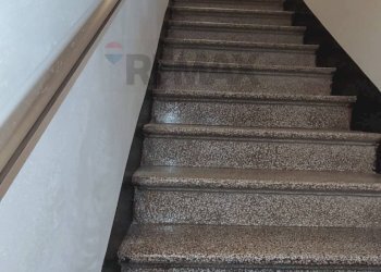 Scale - Trilocale VIA STELLA
 
76, Caltagirone - foto 3