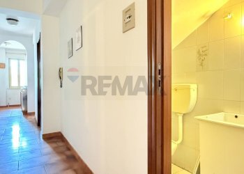 Hall / corridoio - Quadrilocale via spiaggia
 
333, Mascali - foto 16