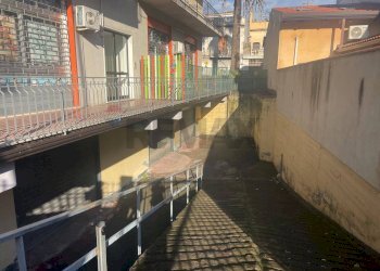 Edificio all\'aperto - Magazzino Corso Matteotti
66, Giarre - foto 3
