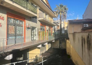 Edificio all\'aperto - Magazzino Corso Matteotti
66, Giarre - foto 4