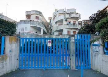 Edificio all\'aperto - Bilocale Via Livorno
 
51/A, Aci Castello - foto 1