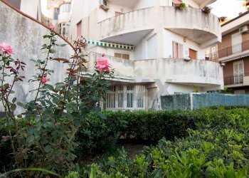 Edificio all\'aperto - Bilocale Via Livorno
 
51/A, Aci Castello - foto 5