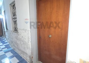 Hall / corridoio - Bilocale Via Livorno
 
51/A, Aci Castello - foto 10