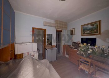 Sala da pranzo - Bilocale Via Livorno
 
51/A, Aci Castello - foto 18