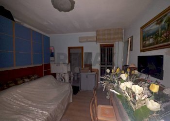 Camera / camera da letto - Bilocale Via Livorno
 
51/A, Aci Castello - foto 19