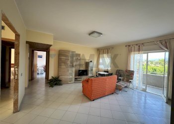 Soggiorno - Quadrilocale Sacerdote Antonio Musumeci
 
5, Mascali - foto 6