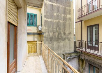 Balcone - Casa indipendente via Tenente Nicola Maugeri
 
5, Aci Sant'Antonio - foto 27