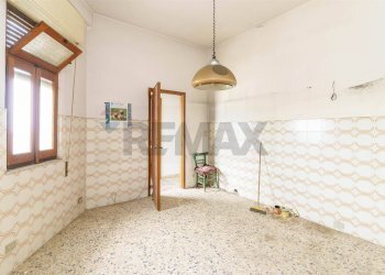Stanza vuota - Casa indipendente via Tenente Nicola Maugeri
 
5, Aci Sant'Antonio - foto 32