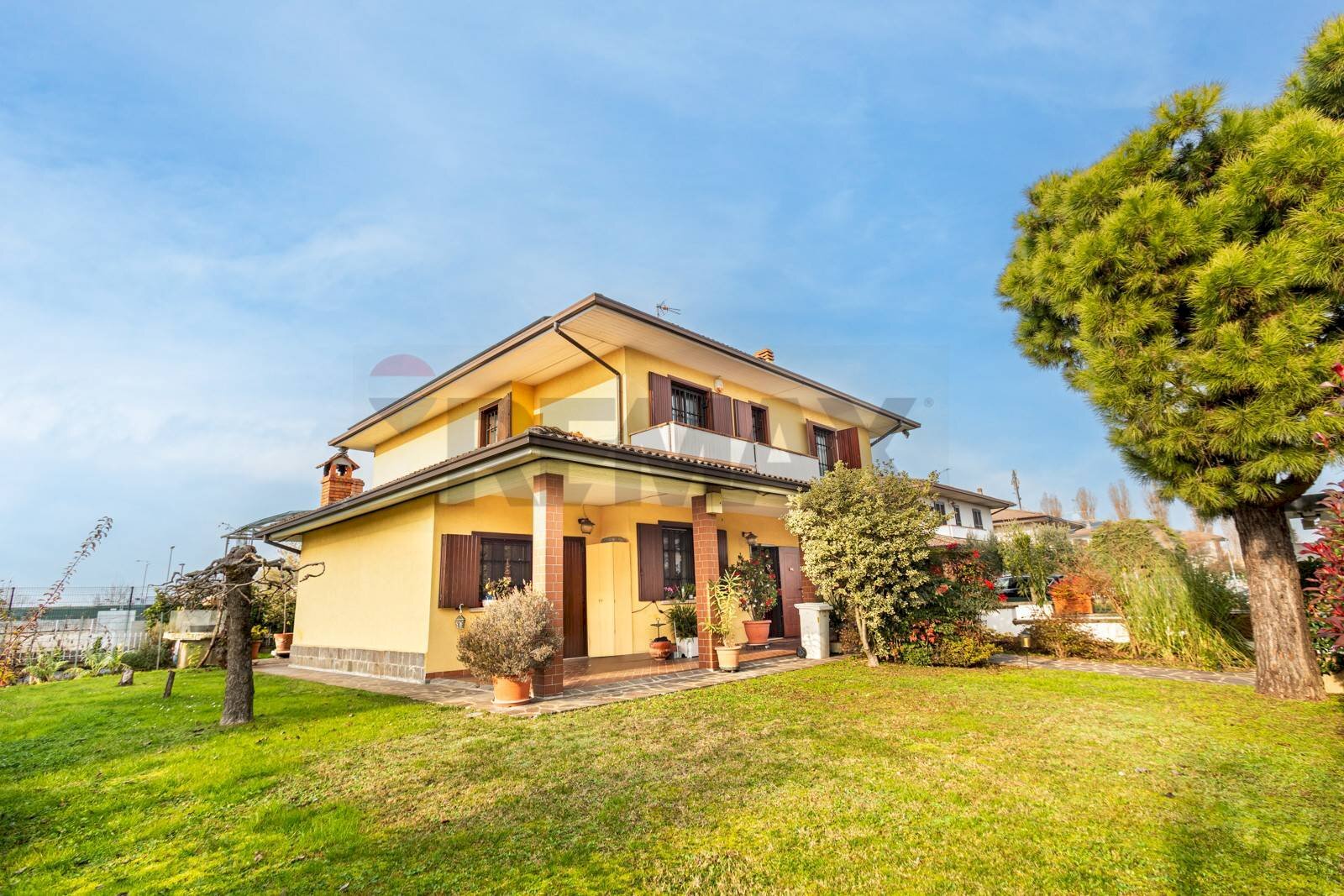 Casa all\'aperto - Villa Via Ugo Foscolo
 
21, Cerro al Lambro - photo 2