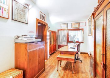 Sala da pranzo - Villa Via Ugo Foscolo
 
21, Cerro al Lambro - foto 21