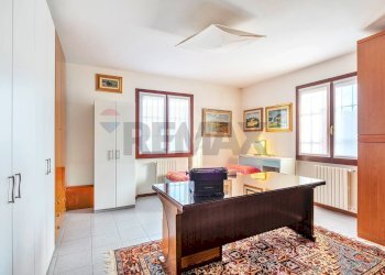 Soggiorno - Villa Via Ugo Foscolo
 
21, Cerro al Lambro - foto 27