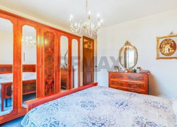 Camera / camera da letto - Villa Via Ugo Foscolo
 
21, Cerro al Lambro - foto 30