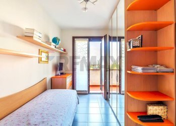 Camera / camera da letto - Villa Via Ugo Foscolo
 
21, Cerro al Lambro - foto 32