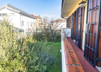 Balcone - Villa Via Ugo Foscolo
 
21, Cerro al Lambro - foto 43