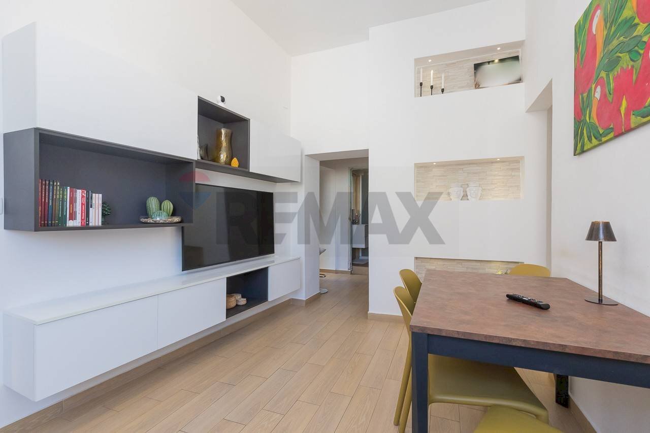 Sala da pranzo - Three-room apartment Ronco del ritiro
12, Siracusa - photo 3