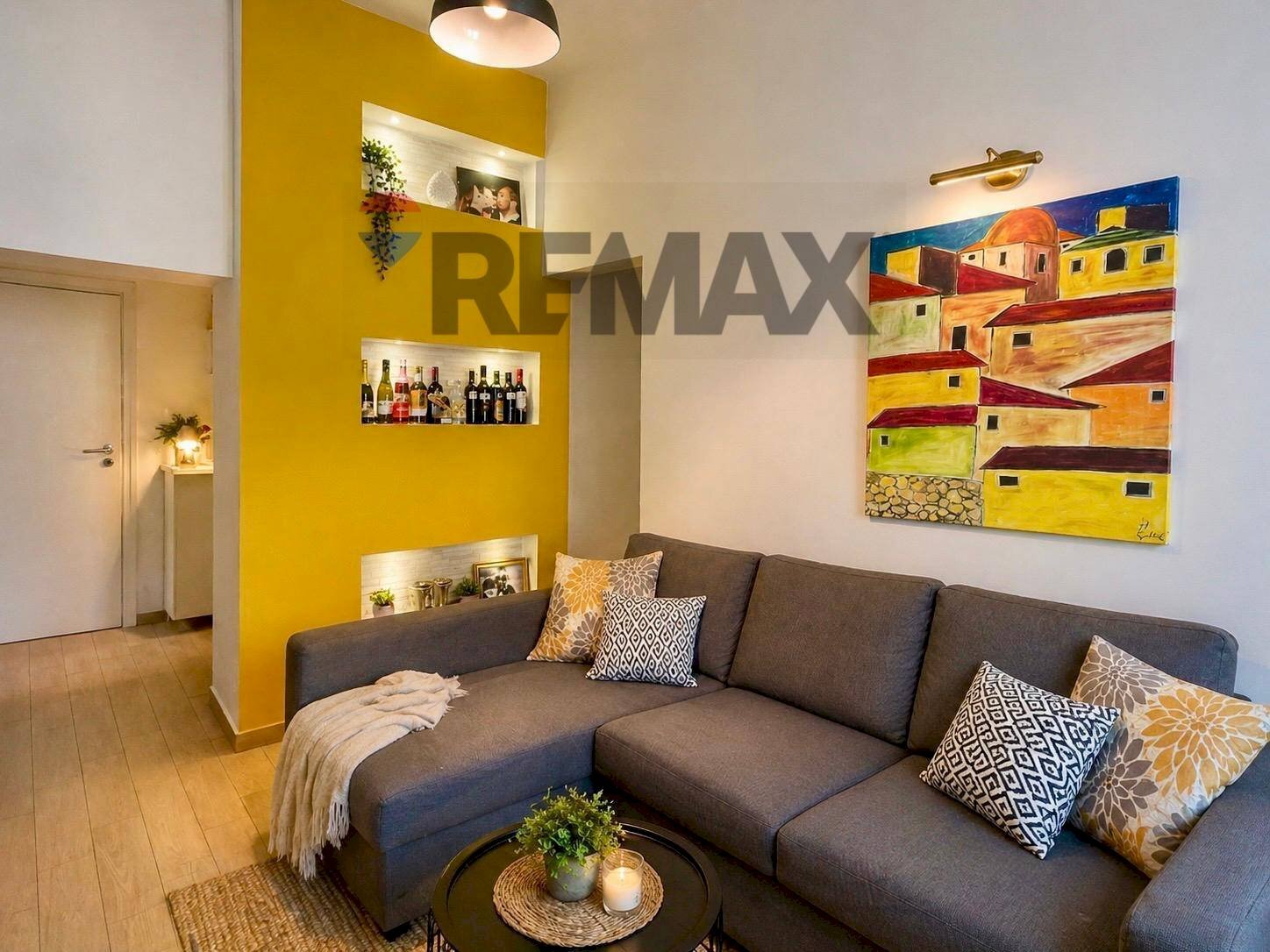 Soggiorno - Three-room apartment Ronco del ritiro
 
12, Siracusa - photo 1