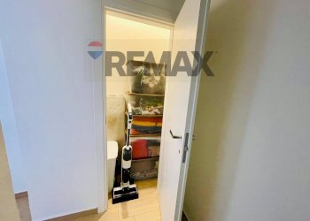 Hall / corridoio - Three-room apartment Ronco del ritiro
12, Siracusa - photo 26