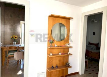 Hall / corridoio - Independent house VIA FERULA
 
8, Ferla - photo 10