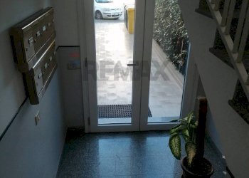 Ricezione / Lobby - Quadrilocale Via Degli Oleandri
 
1, Melilli - foto 7