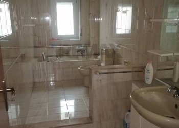 Bagno - Quadrilocale Via Degli Oleandri
 
1, Melilli - foto 34