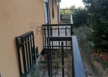 Balcone - Quadrilocale Via Degli Oleandri
 
1, Melilli - foto 45