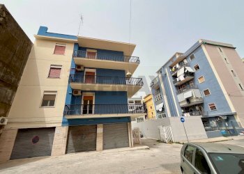 Edificio all\'aperto - Trilocale Via Palermo
 
34, Augusta - foto 4