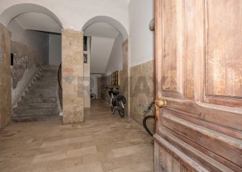 Hall / corridoio - Apartment Via Cairoli
8, Siracusa - photo 7