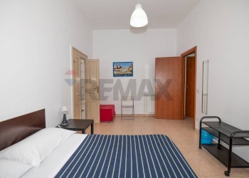 Camera / camera da letto - Apartment Via Cairoli
8, Siracusa - photo 26