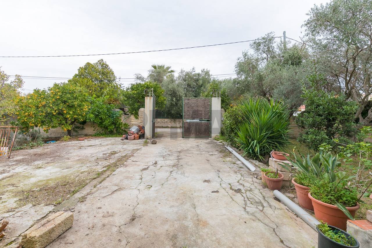 Terrazza - Villa C.da Pantano Carrozzieri
 
snc, Siracusa - photo 3