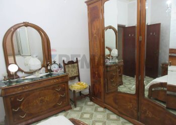 Camera / camera da letto - Appartamento Via Savonarola
 
122, Melilli - foto 25