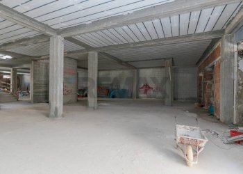 Parcheggio - Appartamento via francesco crispi
 
88, Siracusa - foto 8