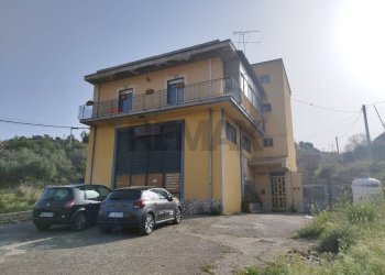 Edificio all\'aperto - Casa indipendente CONTRADA PERCIATA
 
SNC, Nissoria - foto 4