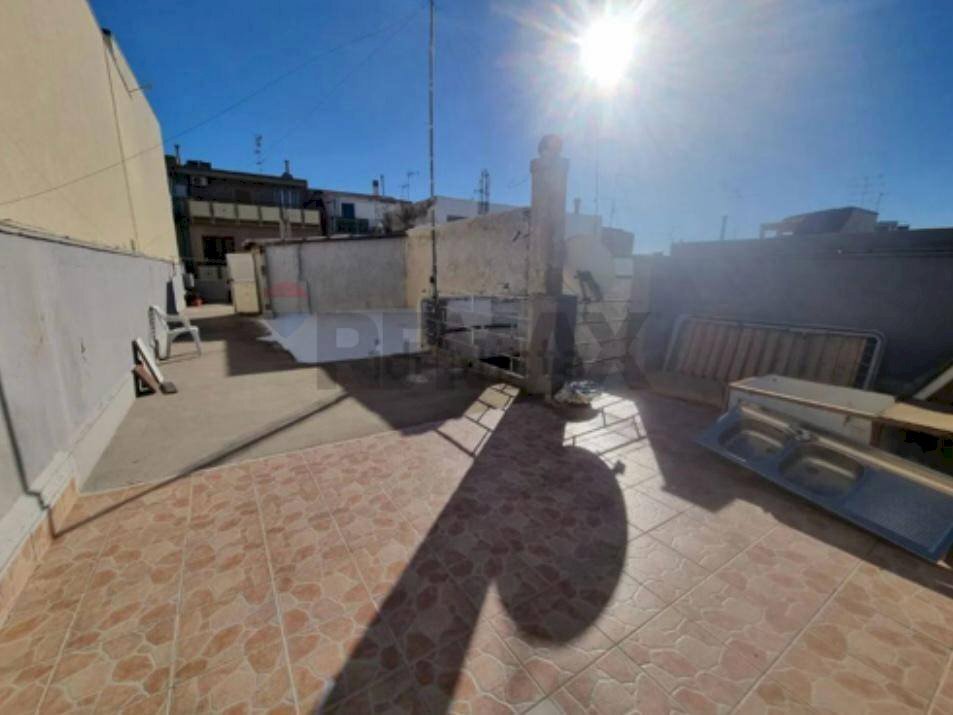 Terrazza - Casa semi indipendente VIA DANTE ALIGHIERI
 
33, Floridia - foto 2