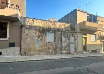 Edificio all\'aperto - Casa indipendente Via A. Brancati
 
46, Pachino - foto 2