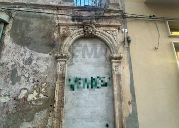 Edificio all\'aperto - Casa indipendente Via A. Brancati
 
46, Pachino - foto 6