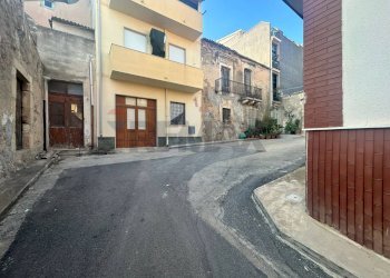 Edificio all\'aperto - Casa indipendente Via A. Brancati
 
46, Pachino - foto 10