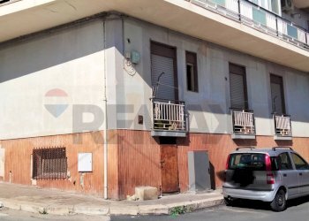 Edificio all\'aperto - Quadrilocale Via Sebastiano Mallia
 
19, Pachino - foto 3