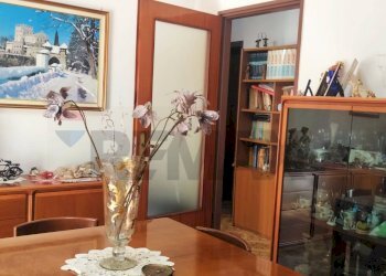 Sala da pranzo - Quadrilocale Via Sebastiano Mallia
 
19, Pachino - foto 9