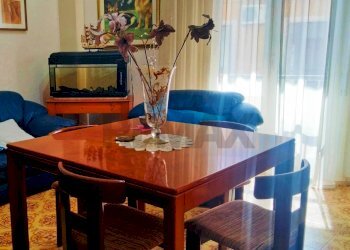 Sala da pranzo - Quadrilocale Via Sebastiano Mallia
 
19, Pachino - foto 10