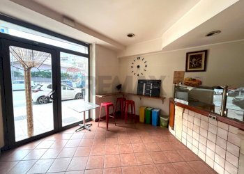 Soggiorno - Attività Commerciale VIALE TUNISI
30, Siracusa - foto 8