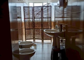 Bagno - Ufficio viale Papa Paolo VI
67, Floridia - foto 16