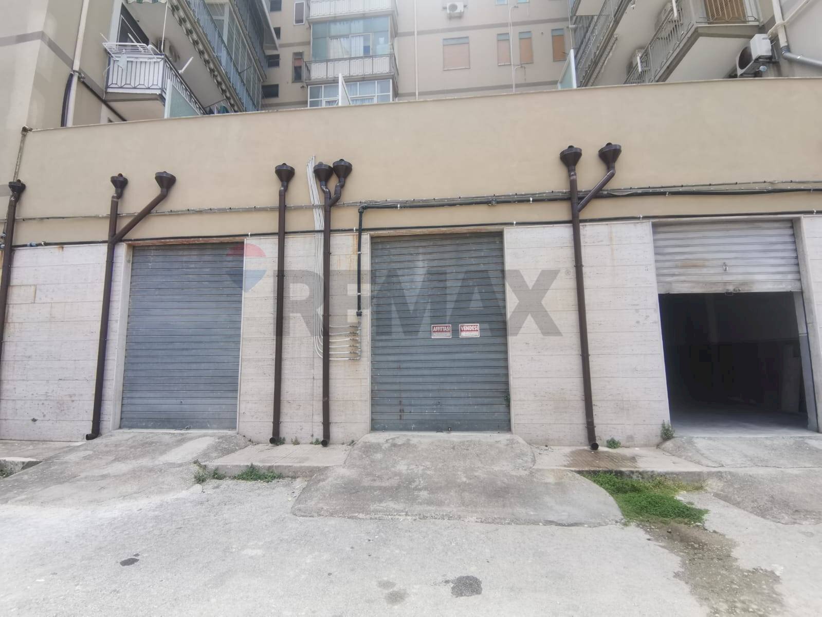 Edificio all\'aperto - Commercial Premises Via Paternò
 
4, Siracusa - photo 1