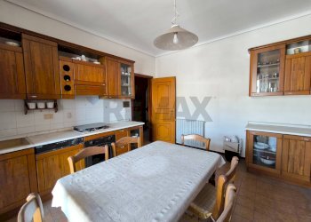 Sala da pranzo - Trilocale Via Napoli
 
77, Noto - foto 6