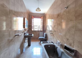 Bagno - Trilocale Via Napoli
 
77, Noto - foto 18