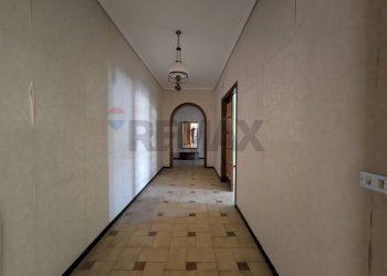 Hall / corridoio - Trilocale Via Napoli
 
77, Noto - foto 27