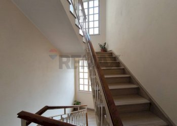 Scale - Trilocale Via Napoli
 
77, Noto - foto 31