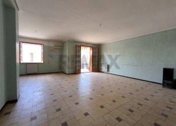 Stanza vuota - Trilocale Via Napoli
 
77, Noto - foto 41