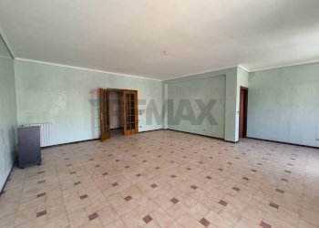 Stanza vuota - Trilocale Via Napoli
 
77, Noto - foto 44