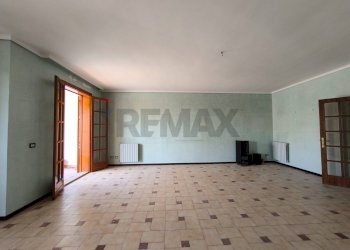 Stanza vuota - Trilocale Via Napoli
 
77, Noto - foto 51