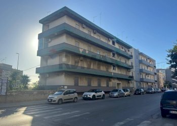 Edificio all\'aperto - Trilocale Viale Tunisi
 
82, Siracusa - foto 23